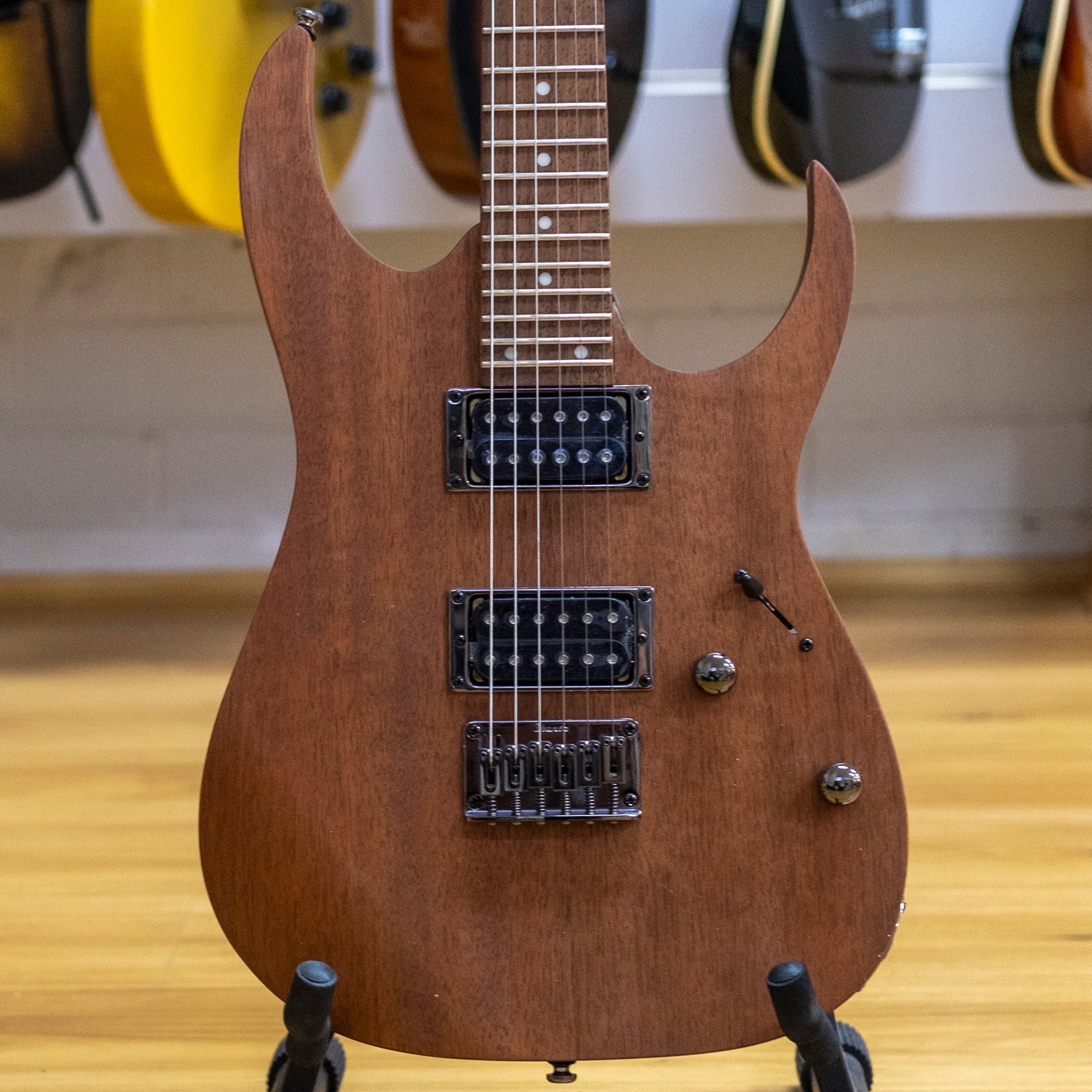 Ibanez rg421 store