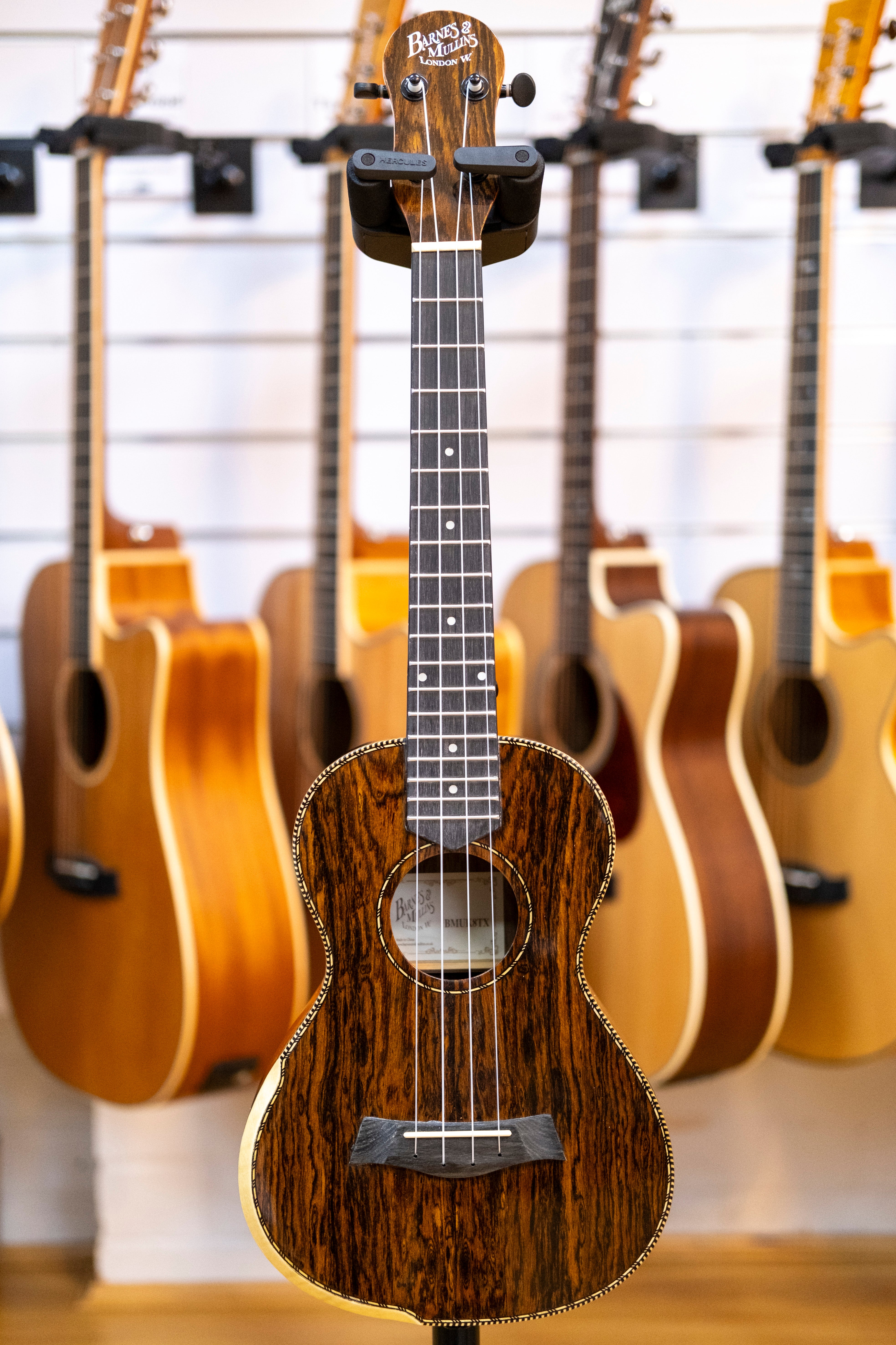 Barnes and Mullins Tenor Ukulele (Becote)