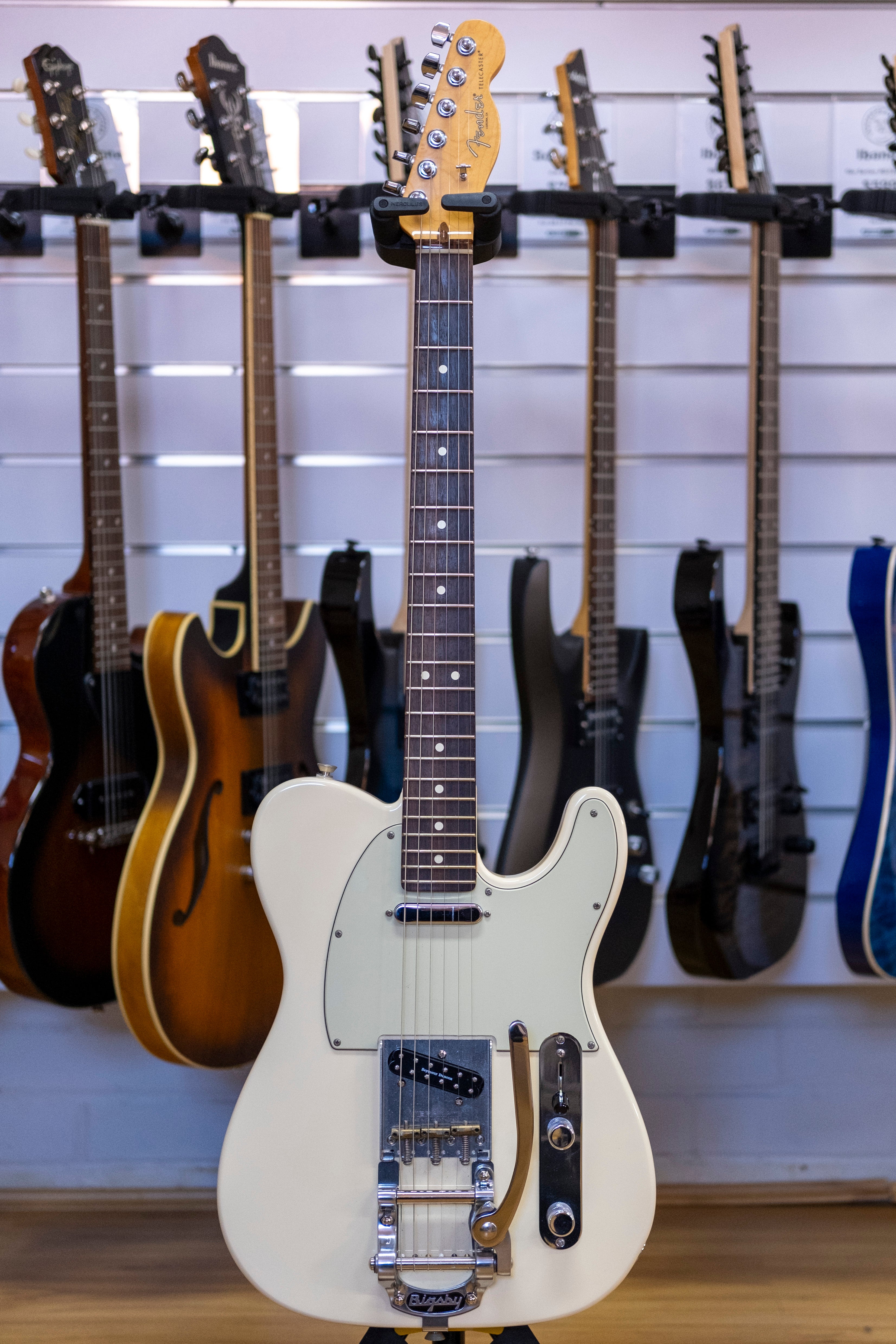 Fender American Pro Series Telecaster Electric Guitar (Olympic White) (Pre-Owned)