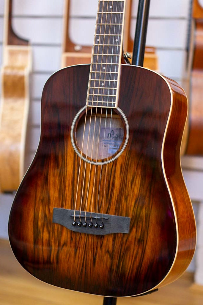 Martinez 31 Series Babe Traveller Acoustic Electric Guitar (Daowood)