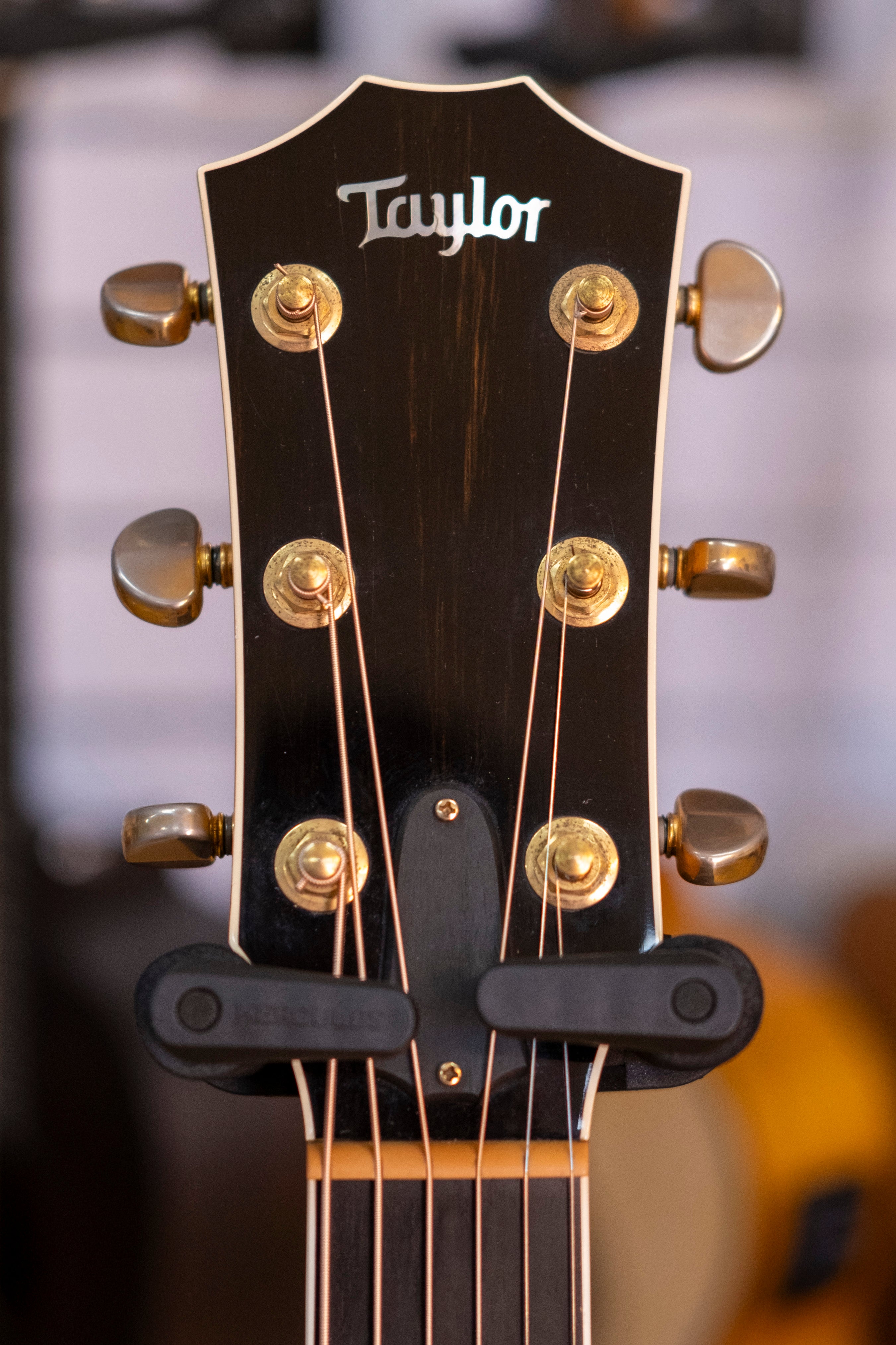 Taylor 612 Acoustic Electric Guitar with Hardcase (Pre-Owned)