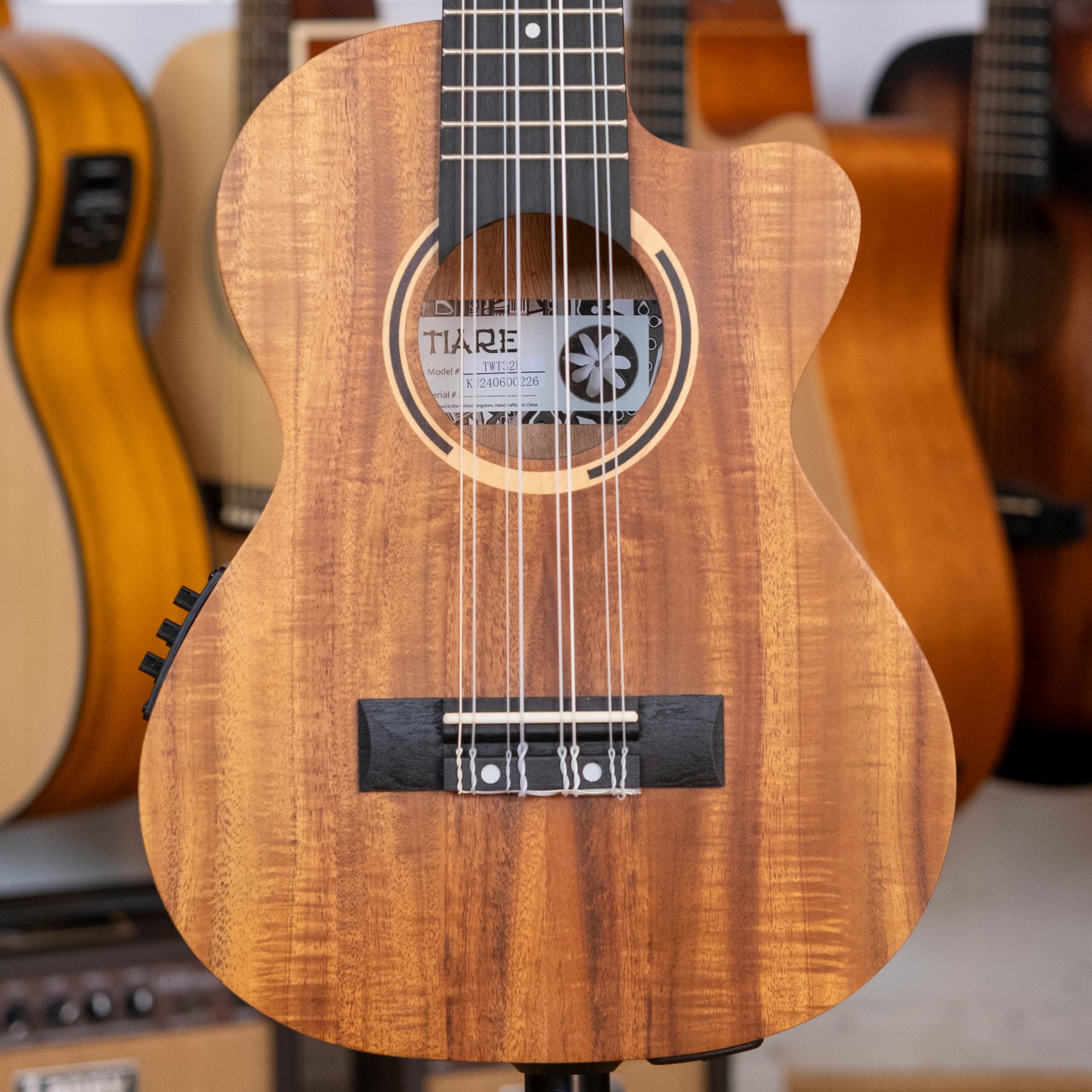 Tanglewood TUT32E Tiare Series 8-String Tenor Ukulele with Bag