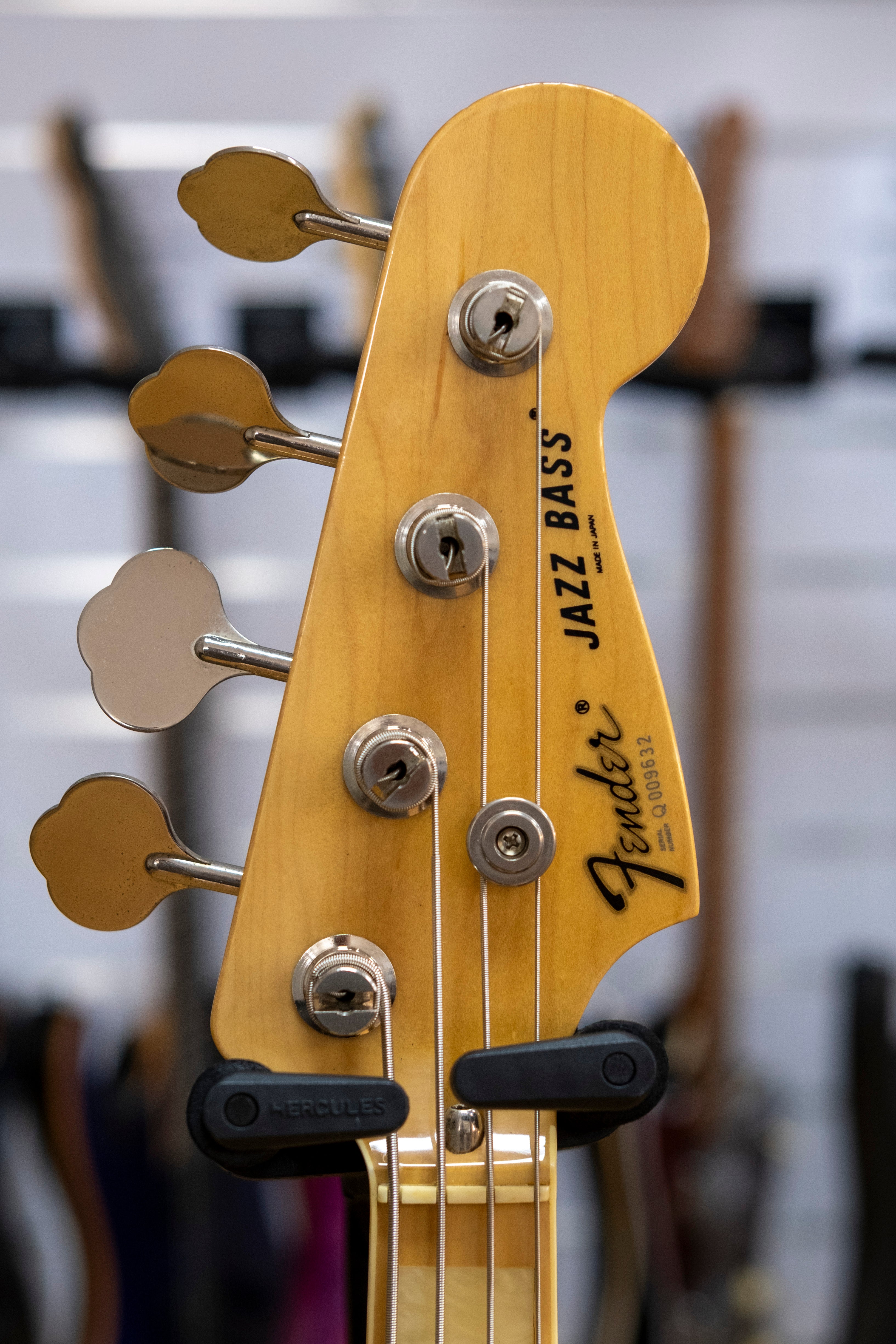 2004 Fender JB75 Jazz Bass Guitar (Natural)