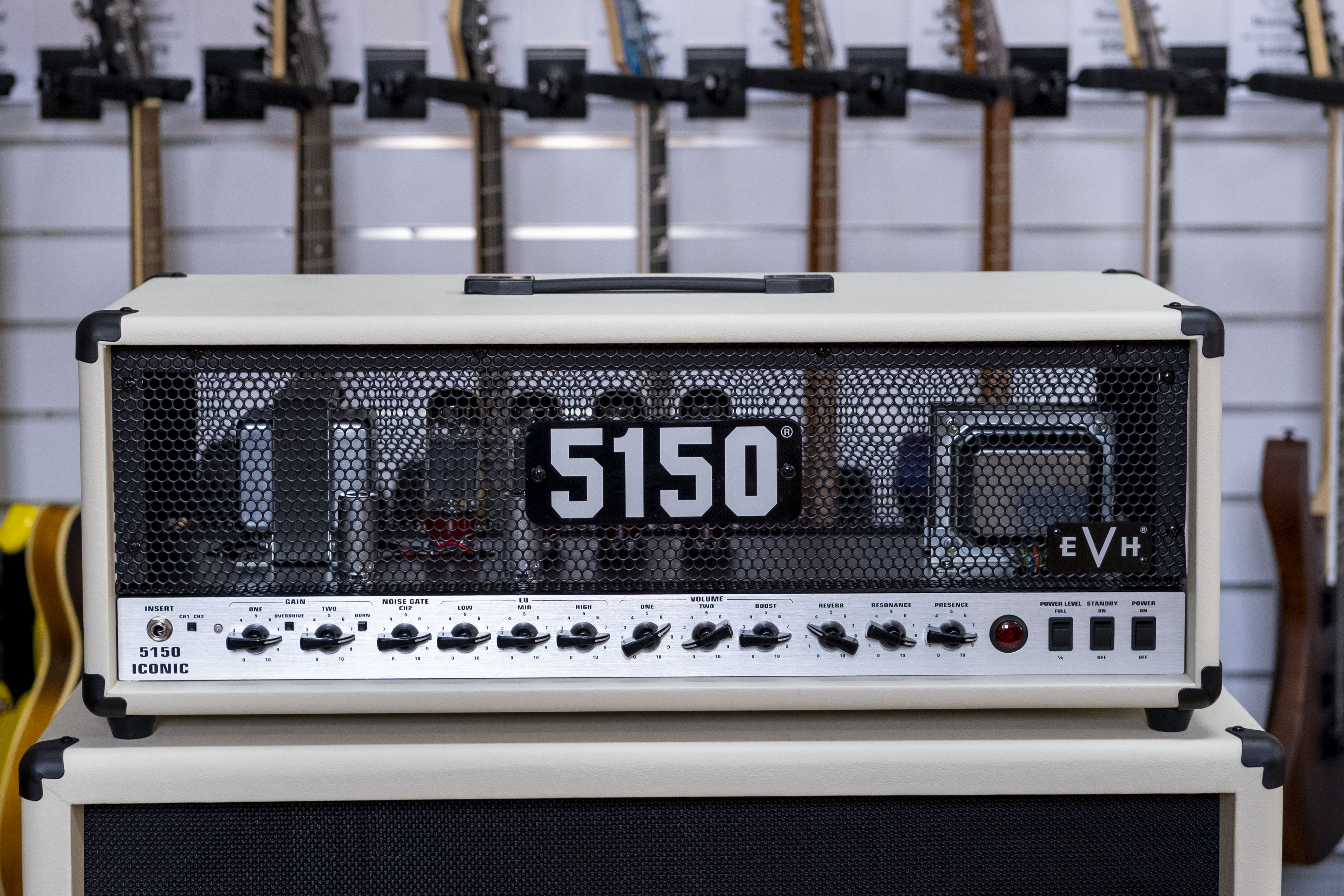 EVH 5150 Iconic Series 80-Watt Guitar Amp Head with 4x12" Speaker Cabinet (Ivory)