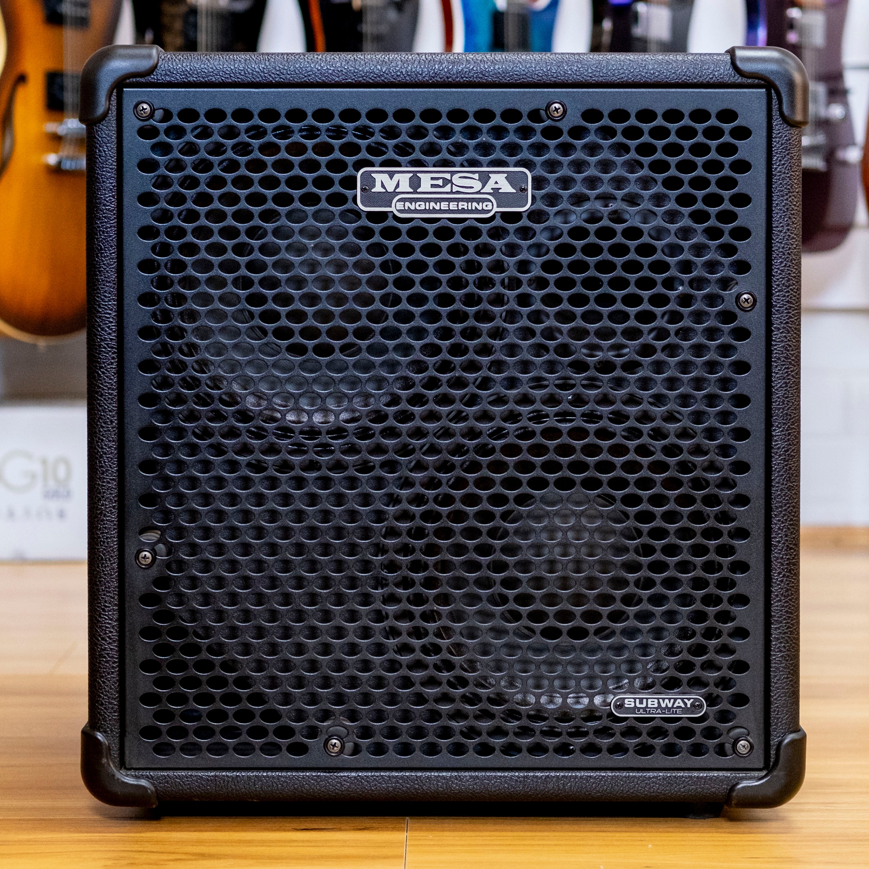 Mesa Boogie Subway Ultra-Lite 600-Watt 2x10" Bass Cabinet