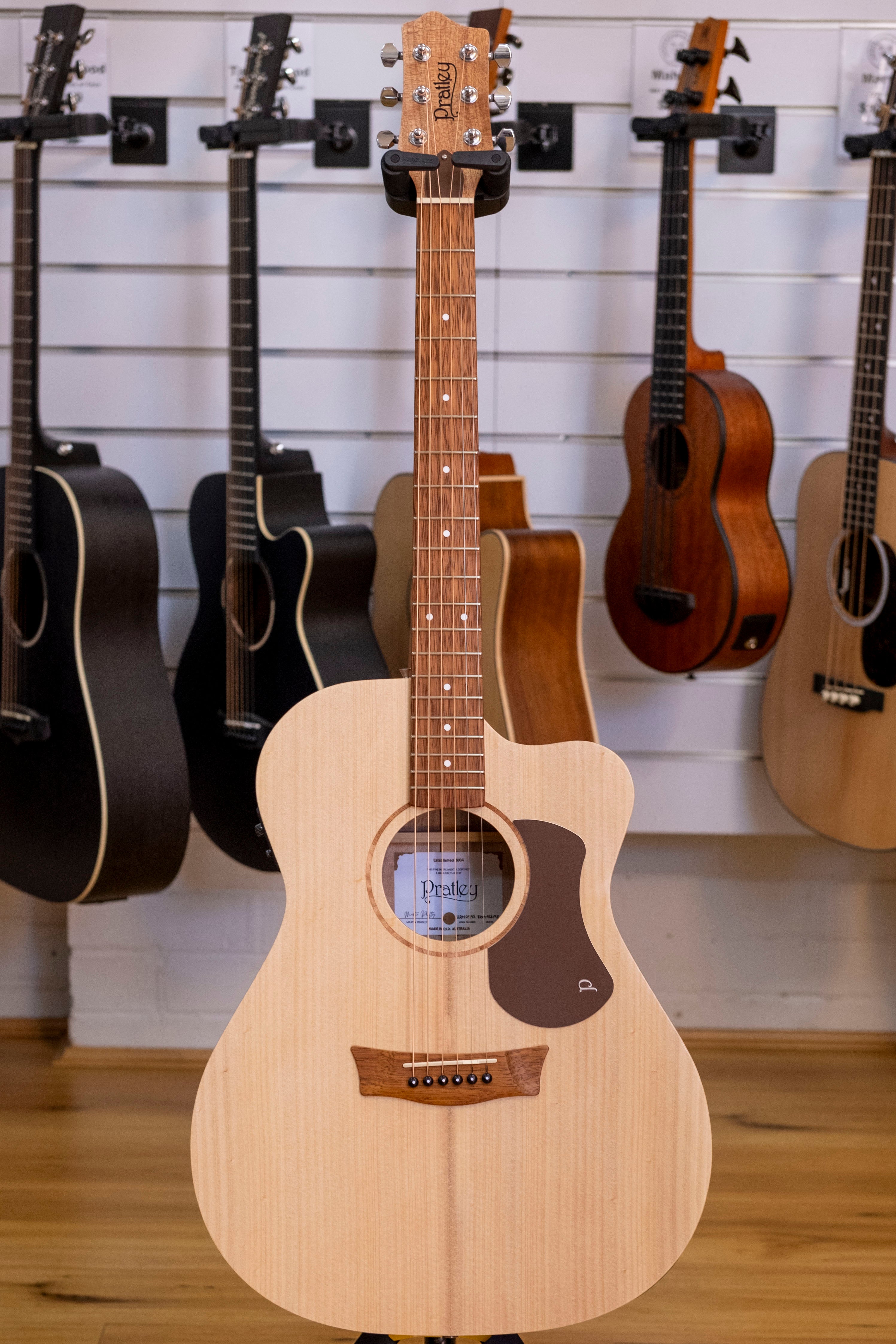 Pratley Entertainer Series OM Acoustic Electric Guitar (Bunya/Maple)