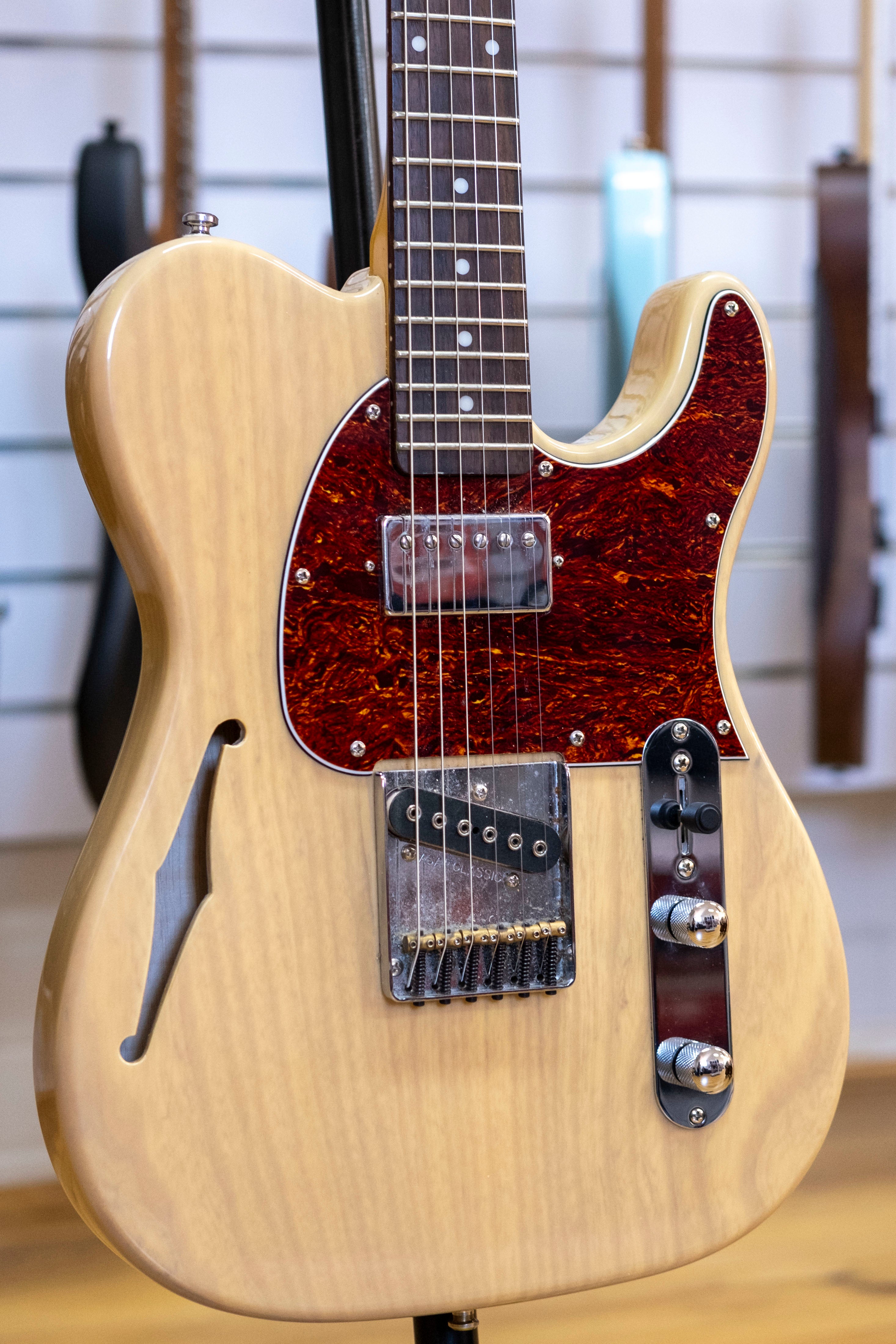 2016 G&L Tribute Series ASAT Classic Bluesboy Semi-Hollow Electric Guitar (Blonde)