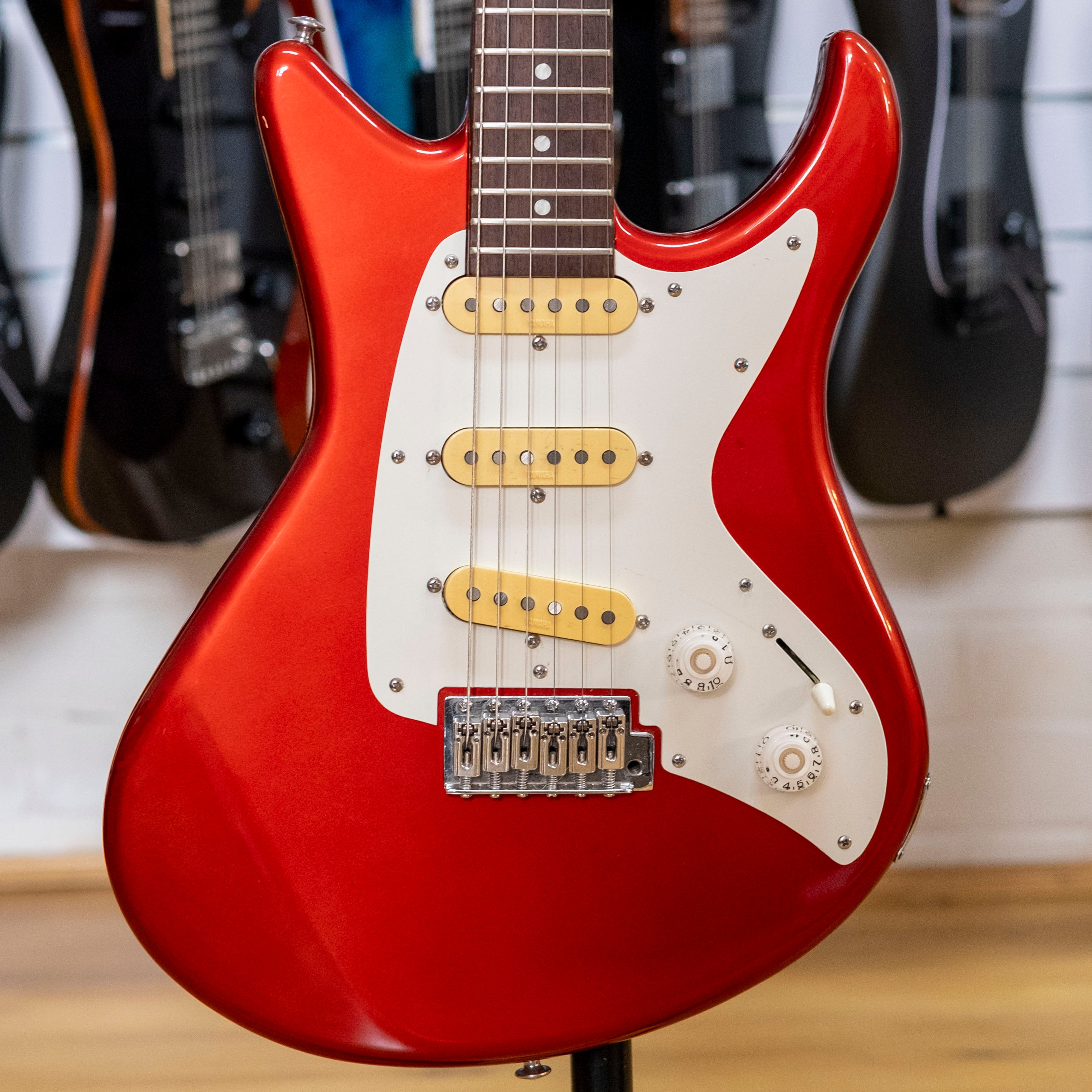 1983 Yamaha SS300 Electric Guitar (Candy Apple Red)