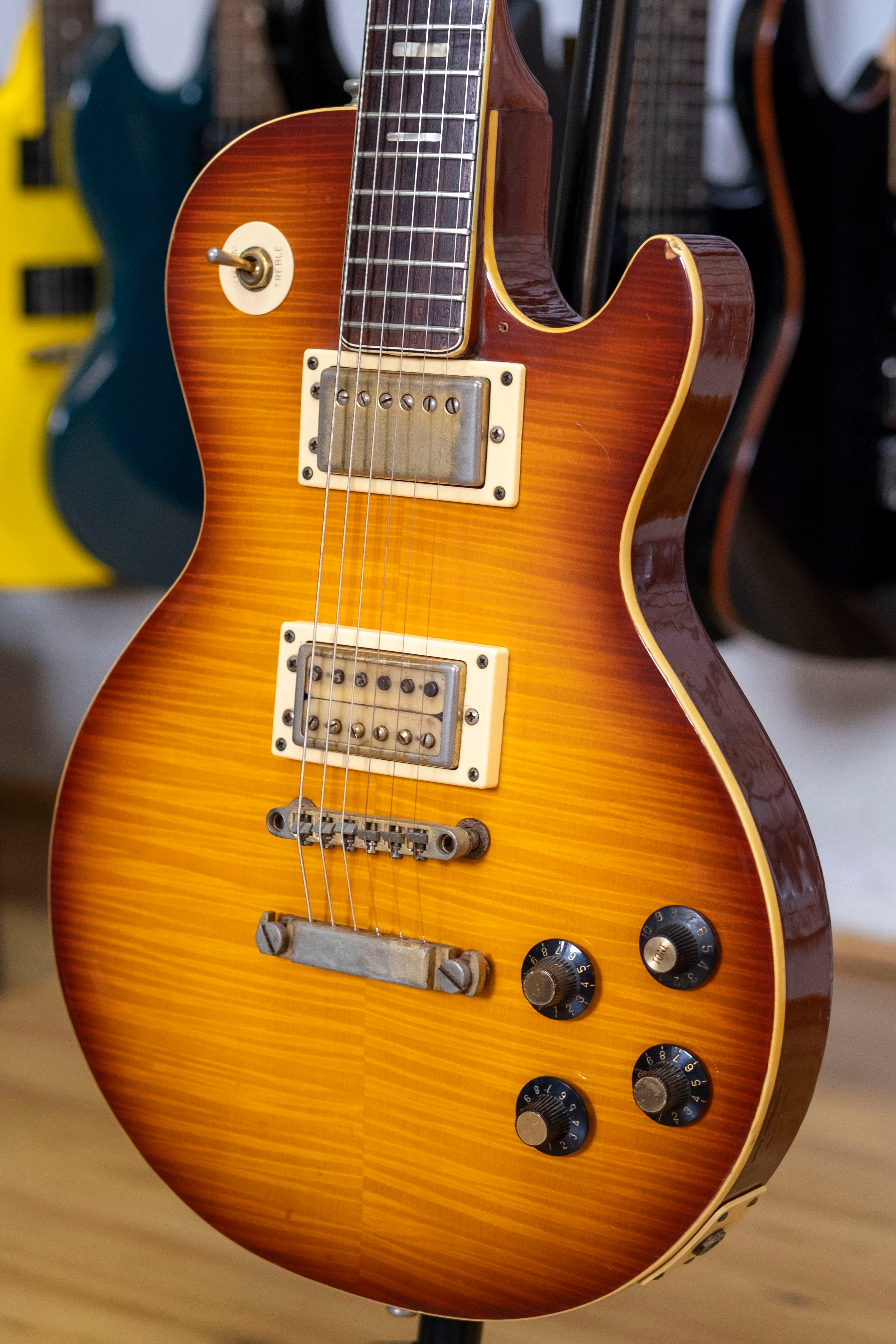 1976 Elk 'Les Paul' Custom Style Electric Guitar (Cherry Sunburst)