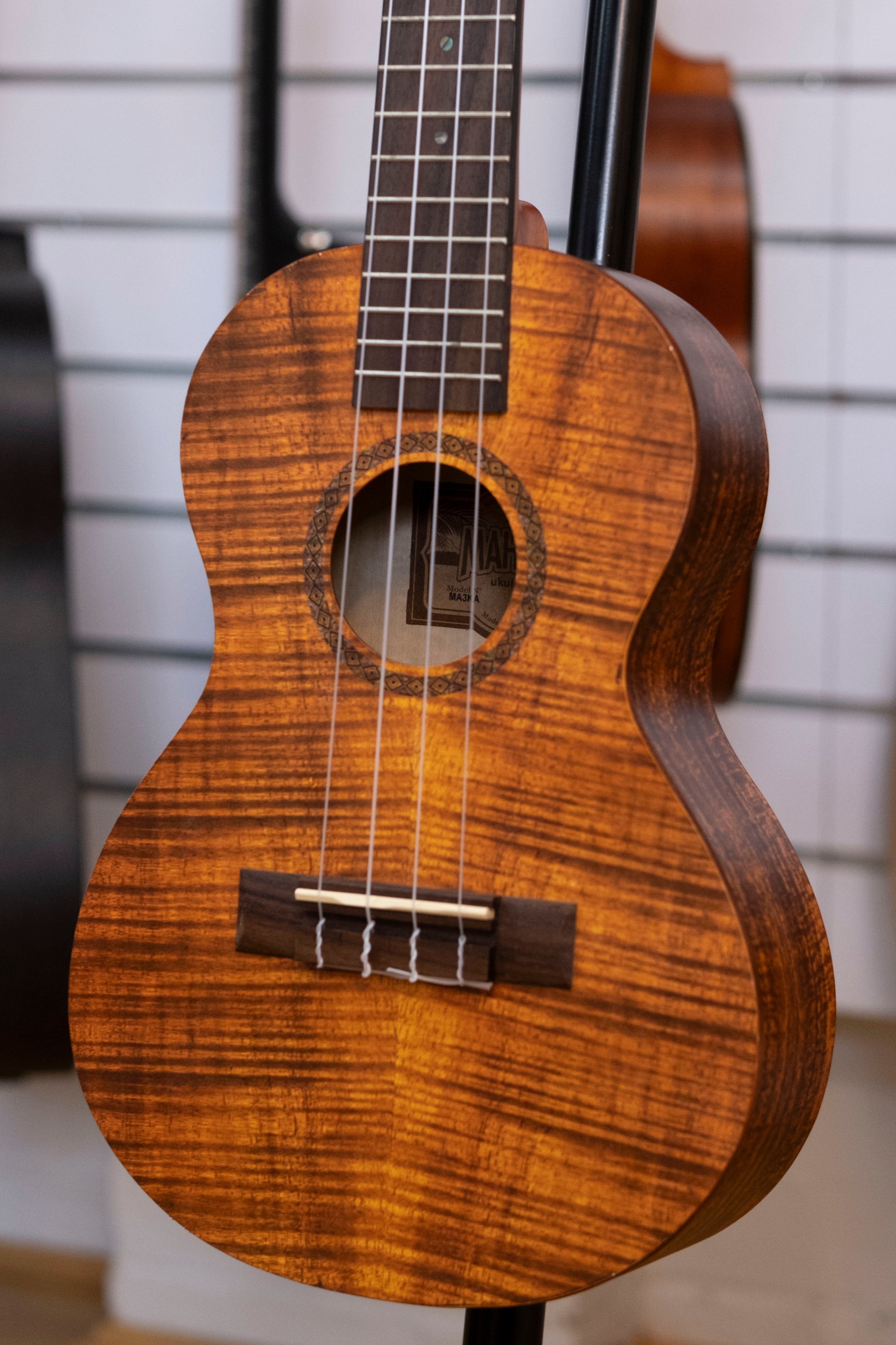 Mahalo Artist Elite Series Tenor Ukulele (Koa)