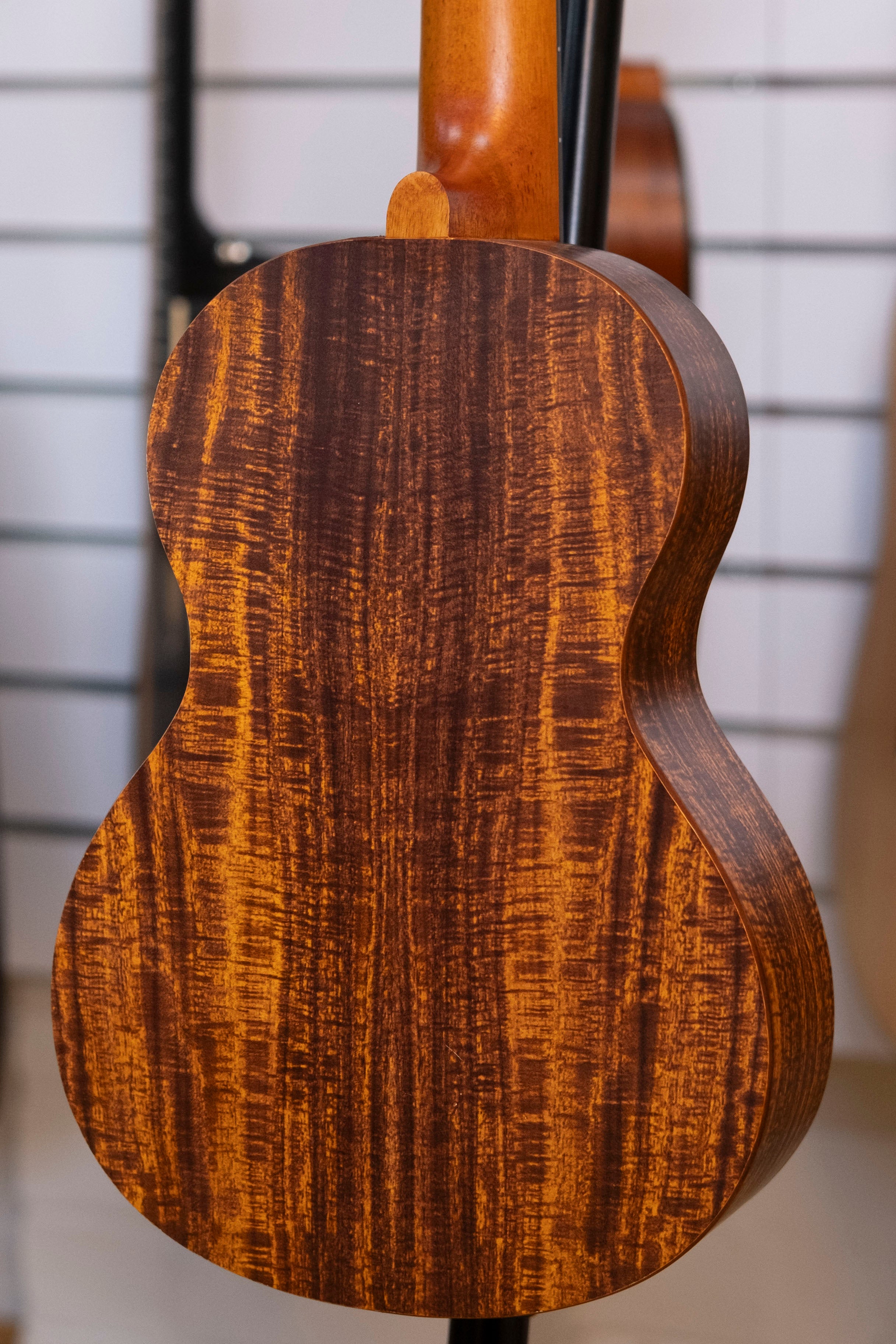 Mahalo Artist Elite Series Tenor Ukulele (Koa)