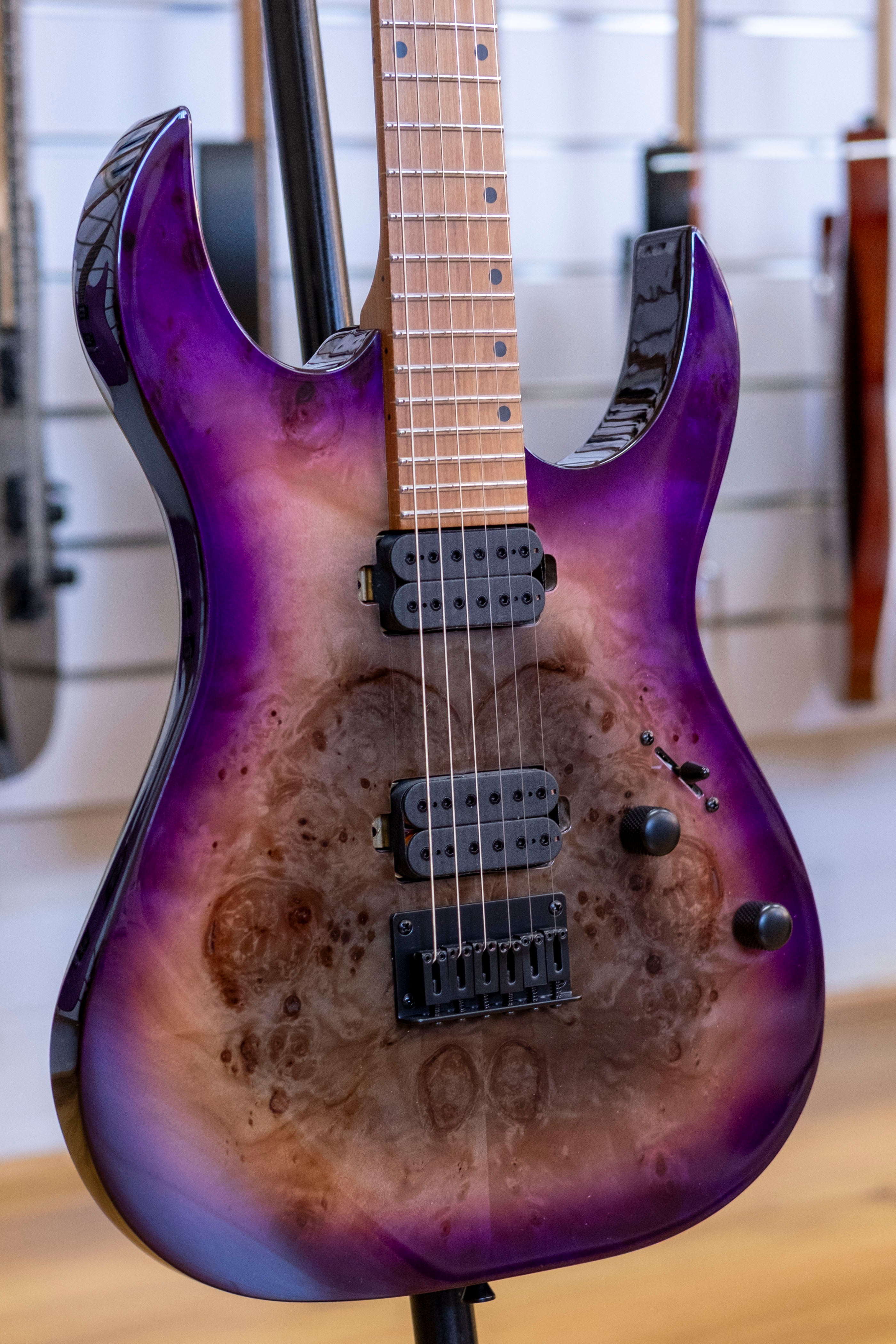 Spira Guitars 450 Series Electric Guitar (Transparent Purple)