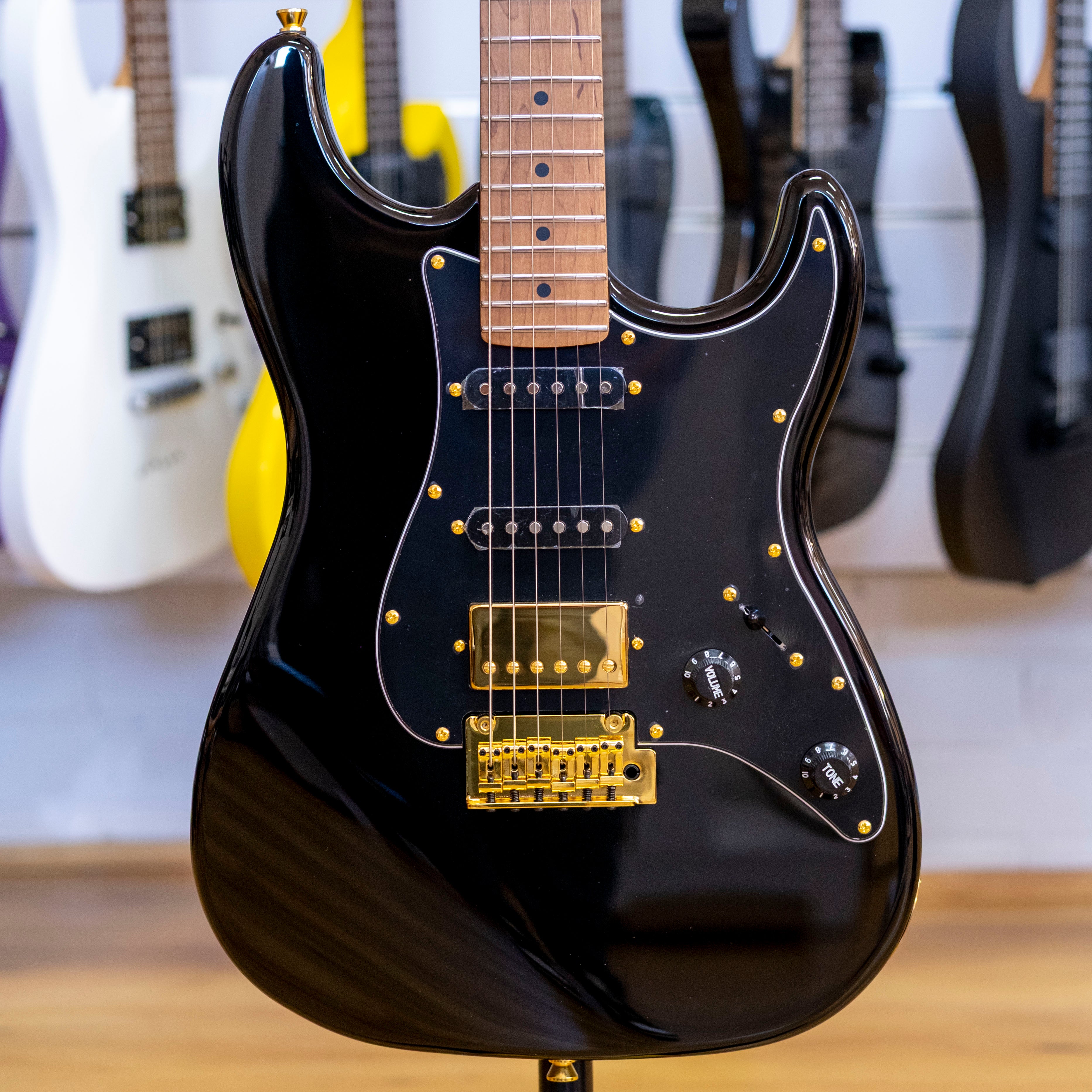 Jet JS-400 Electric Guitar (Black)