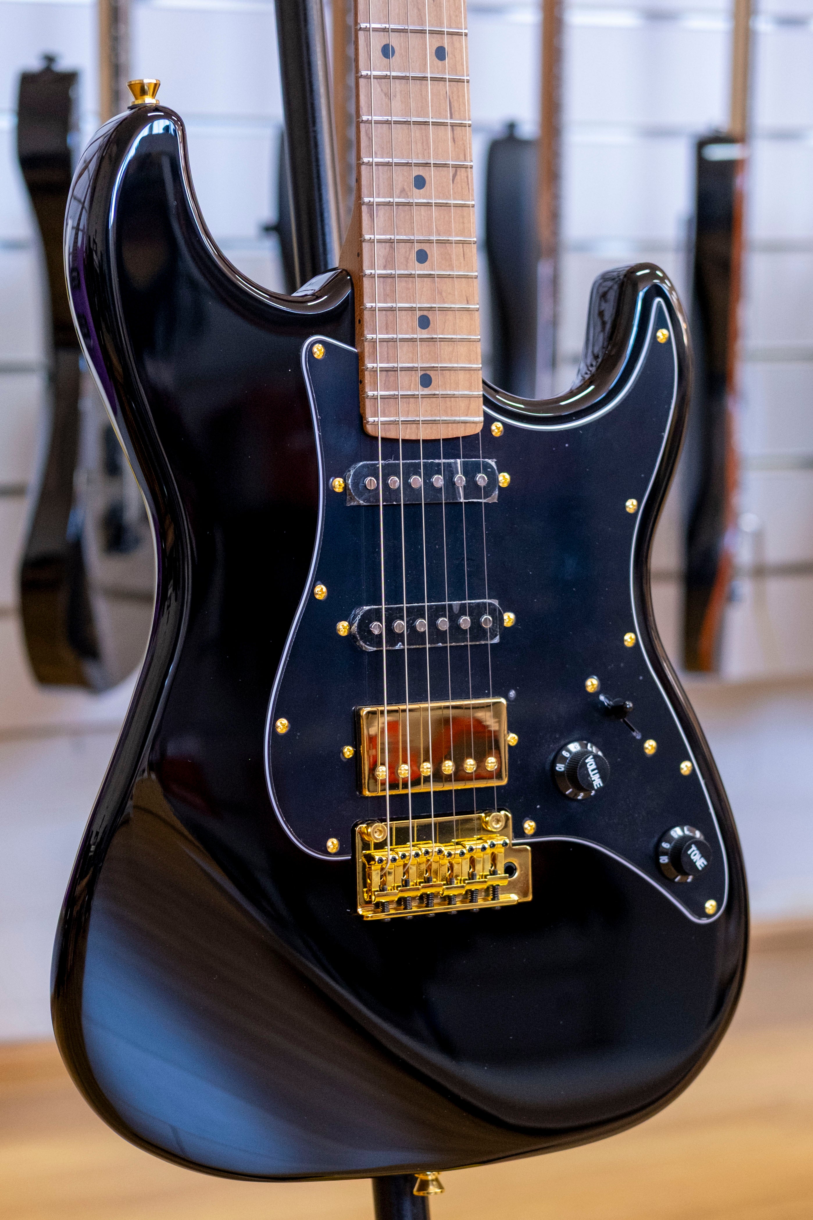 Jet JS-400 Electric Guitar (Black)