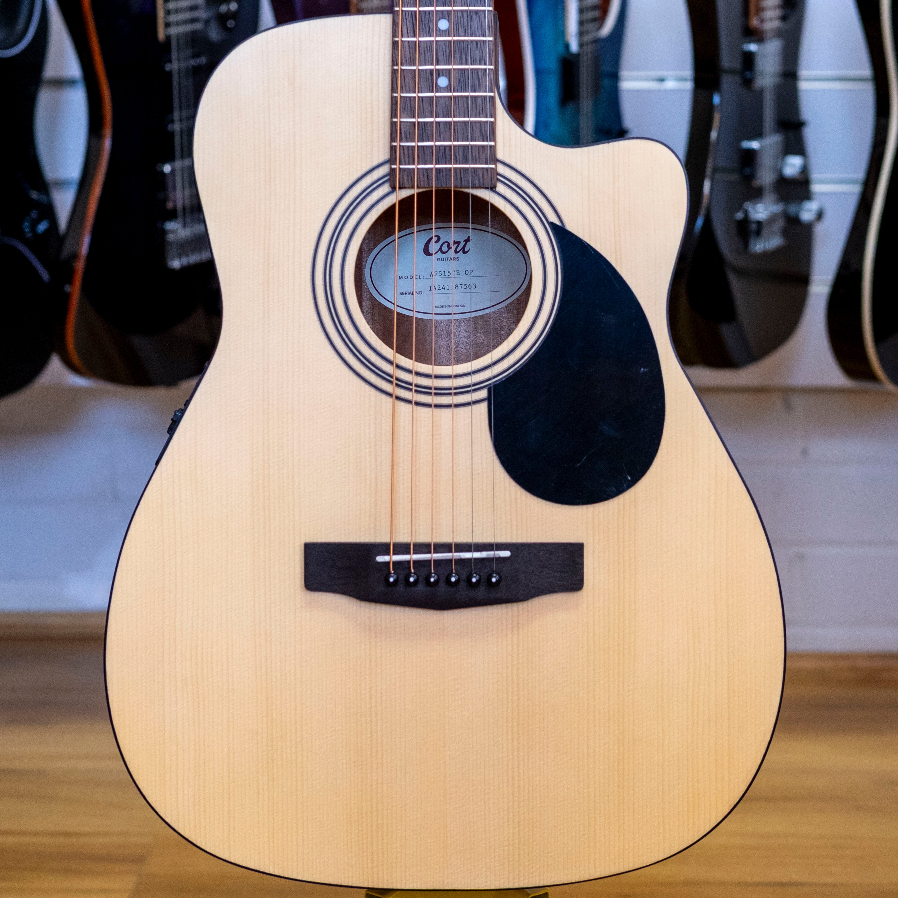 Cort AF515CE Standard Series Concert Size Acoustic Electric Guitar (Open Pore)