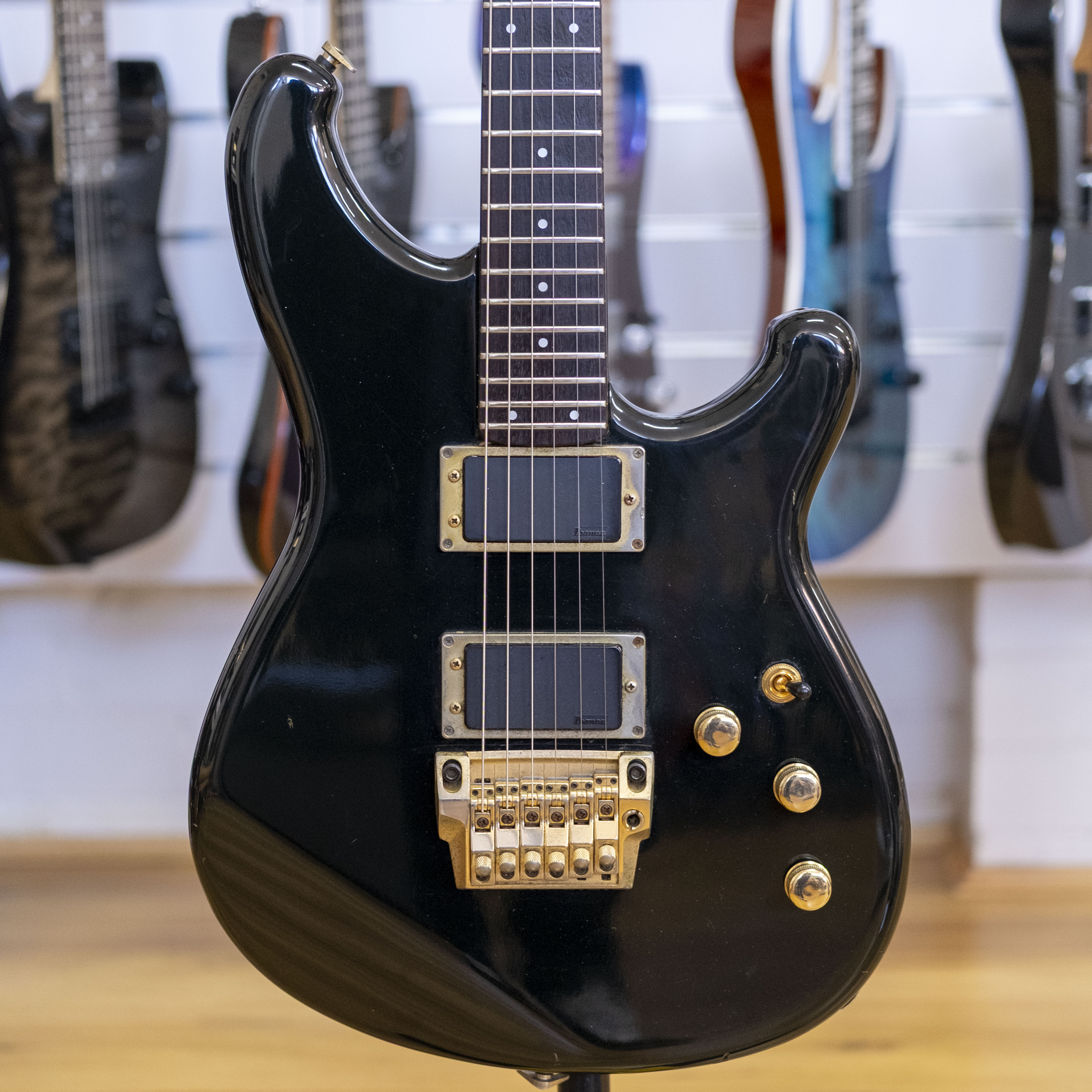 1984 Ibanez RS520 Roadstar II Deluxe Electric Guitar (Black)